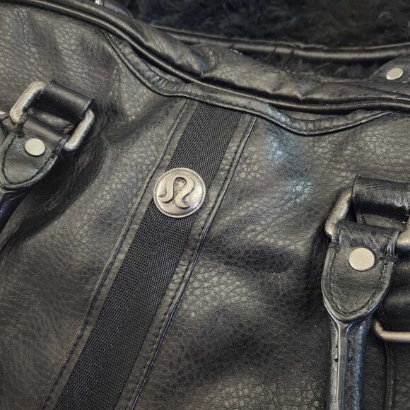 Lululemon Black Medium Sized Hand Bag Purse, Worn Condition - Picture 10 of 10